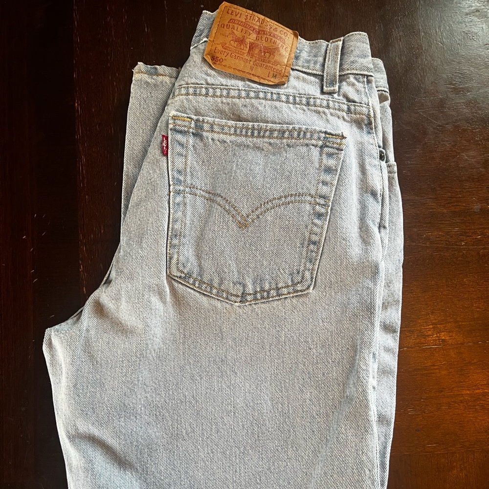 Levi's 550 Woman's Relaxed Fit Tapered Legs